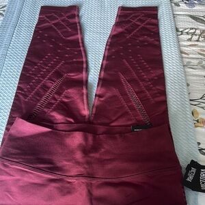 Burgundy Leggings with Textured Designby Victoria Secret Sport